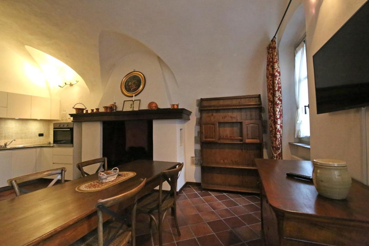 Aparthotel Palazzo Del Vicere Lezzeno Exteriér fotografie