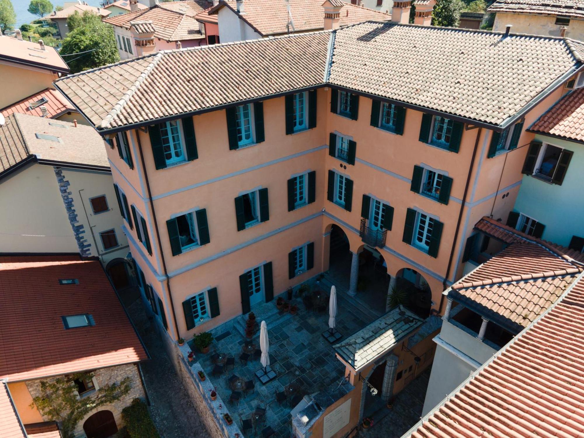Aparthotel Palazzo Del Vicere Lezzeno Exteriér fotografie