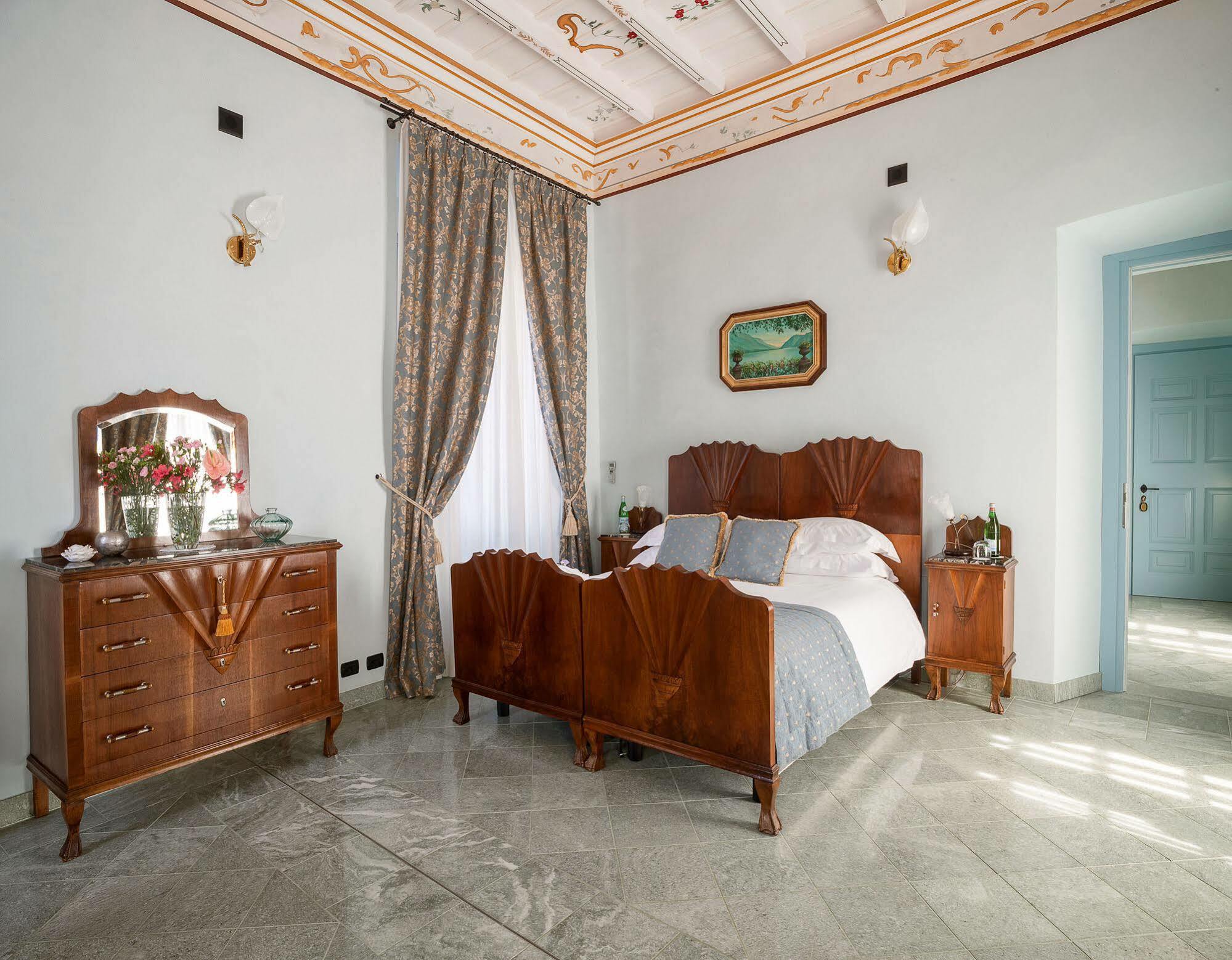 Aparthotel Palazzo Del Vicere Lezzeno Exteriér fotografie