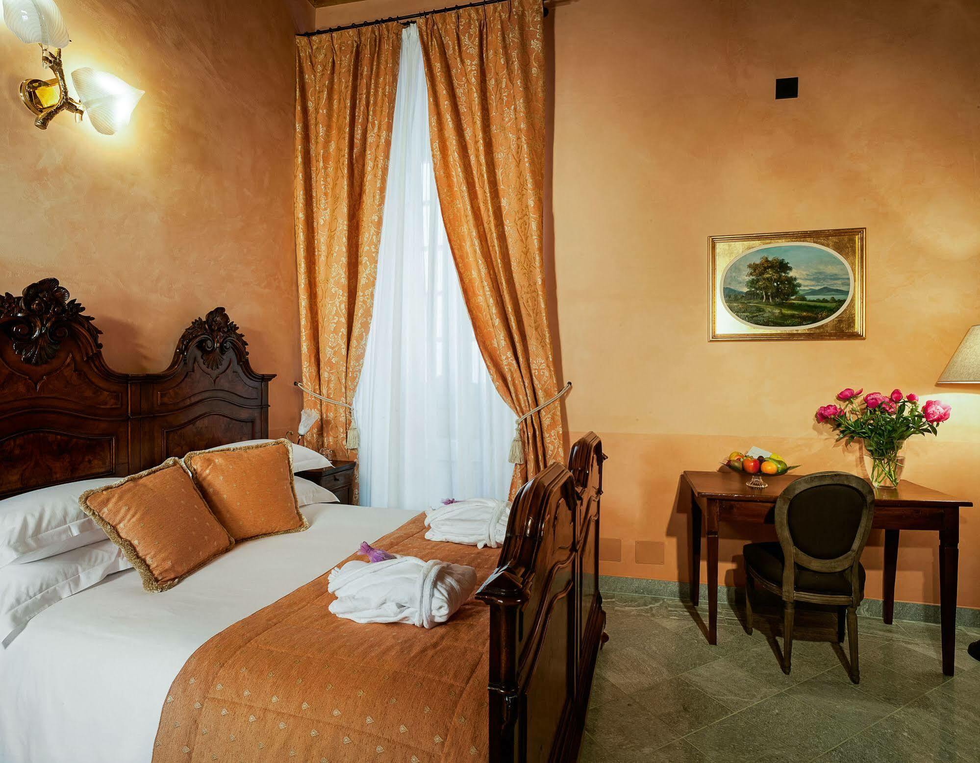 Aparthotel Palazzo Del Vicere Lezzeno Exteriér fotografie